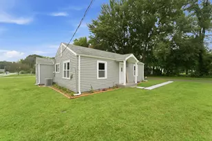 2806 Blake Rd, Portage, IN 46368 - Photo 3