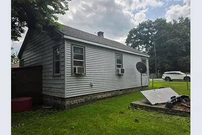 2420 E 35th Avenue, Lake Station, IN 46405 - Photo 11
