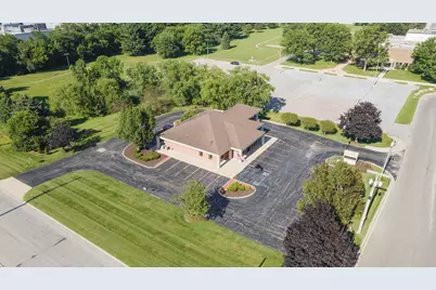 201 S Koomler Drive, La Porte, IN 46350 - Photo 5