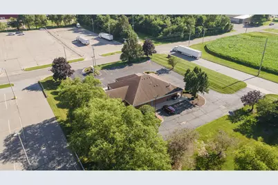 201 Koomler Drive, La Porte, IN 46350 - Photo 37