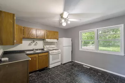 7720 Rhode Island Court, Hammond, IN 46323 - Photo 5