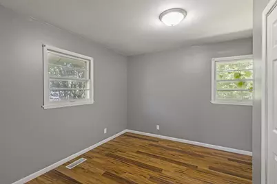 7720 Rhode Island Court, Hammond, IN 46323 - Photo 11
