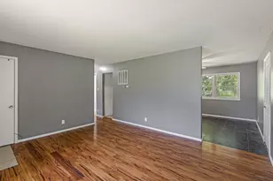 7720 Rhode Island Ct, Hammond, IN 46323 - Photo 13