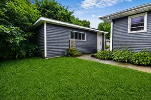 807 Henry Ct, Hobart, IN 46342 - Photo 17