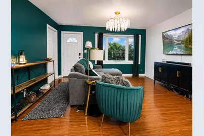 807 Henry Court, Hobart, IN 46342 - Photo 5
