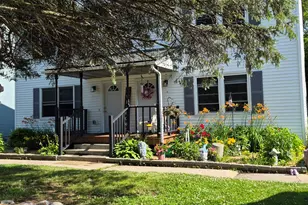 455 Woodlawn Ave, Chesterton, IN 46304 - Photo 1