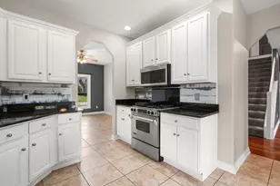 10730 Erie Dr, Crown Point, IN 46307 - Photo 21