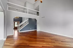 10730 Erie Dr, Crown Point, IN 46307 - Photo 15