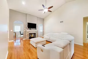 10331 Nelson St, Crown Point, IN 46307 - Photo 9