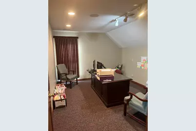 2611 E Chicago Street #B, Valparaiso, IN 46383 - Photo 9