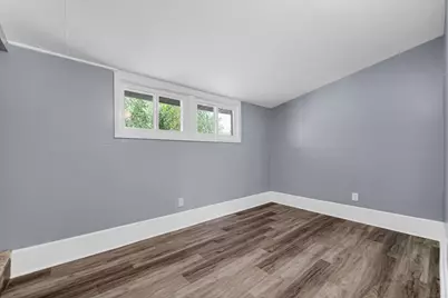 2101 Chase Street, Gary, IN 46404 - Photo 9