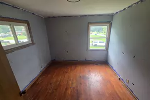 5012 Arthur St, Gary, IN 46408 - Photo 7