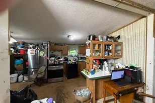 208 W South St, Linden, IN 47955 - Photo 7