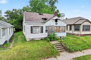 131 N Ashland Ave, Michigan City, IN 46360 - Photo 1
