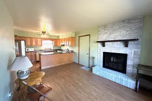 3863 Kingsway Dr, Crown Point, IN 46307 - Photo 7