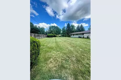 1801 Kingsbury Avenue, La Porte, IN 46350 - Photo 3