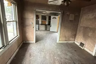 801 Tennessee St, Gary, IN 46402 - Photo 7