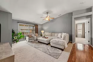 9841 Wildwood Ct, Highland, IN 46322 - Photo 7