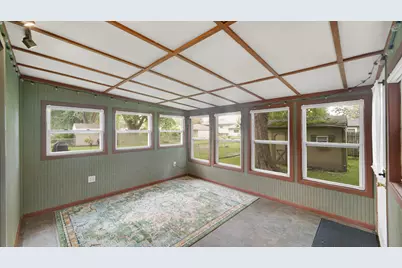 1250 N Glenwood Avenue, Griffith, IN 46319 - Photo 11