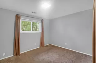 1250 N Glenwood Ave, Griffith, IN 46319 - Photo 15