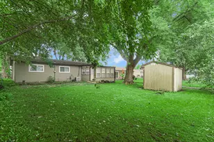 1250 N Glenwood Ave, Griffith, IN 46319 - Photo 21