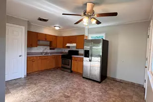 3884 Maitland St, Hobart, IN 46342 - Photo 5