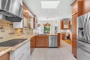 284 Muirfield Dr, Valparaiso, IN 46385 - Photo 11