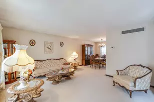 9609 Northcote Ave, Munster, IN 46321 - Photo 5