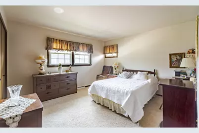 9609 Northcote Avenue, Munster, IN 46321 - Photo 11