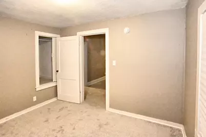 207 N Ash Street, Hobart, IN 46342 - Photo 5