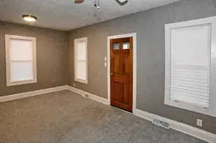 207 N Ash St, Hobart, IN 46342 - Photo 3