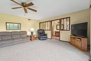 200 N 560 W, Valparaiso, IN 46385 - Photo 7