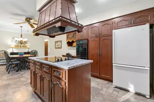 200 N 560 W, Valparaiso, IN 46385 - Photo 11
