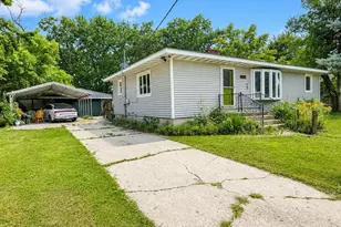 2295 W 41st Ave, Gary, IN 46408 - Photo 1