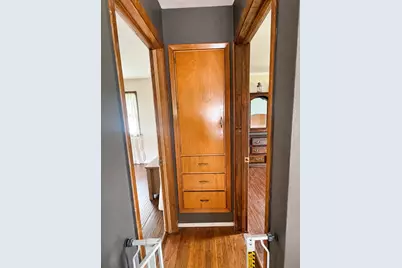 2295 W 41st Avenue, Gary, IN 46408 - Photo 13