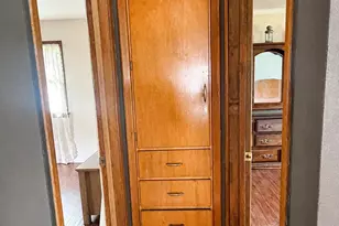 2295 W 41st Ave, Gary, IN 46408 - Photo 13
