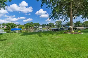 1833 Sandy Beach Dr, Crown Point, IN 46307 - Photo 11