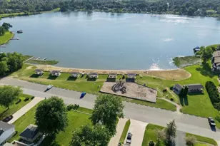 1833 Sandy Beach Dr, Crown Point, IN 46307 - Photo 15