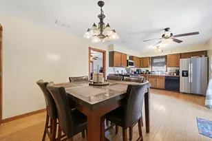 5272 Evergreen Ave, Portage, IN 46368 - Photo 7