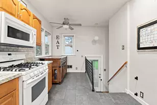 253 E Oakwood St, Hammond, IN 46324 - Photo 17