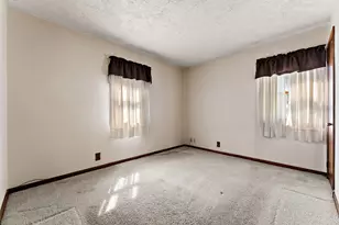 206 E 9th St, La Porte, IN 46350 - Photo 11