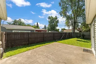 206 E 9th St, La Porte, IN 46350 - Photo 21