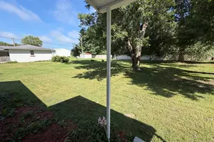 402 W College Ave, Morocco, IN 47963 - Photo 13