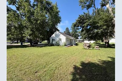 402 W College Avenue, Morocco, IN 47963 - Photo 15