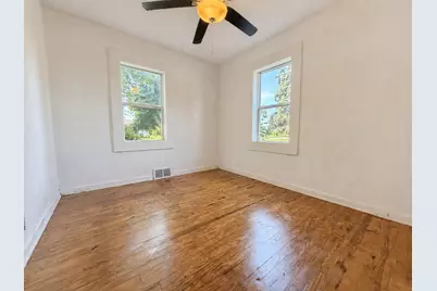 402 W College Avenue, Morocco, IN 47963 - Photo 9