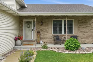 12329 Tippecanoe Pl, Crown Point, IN 46307 - Photo 3