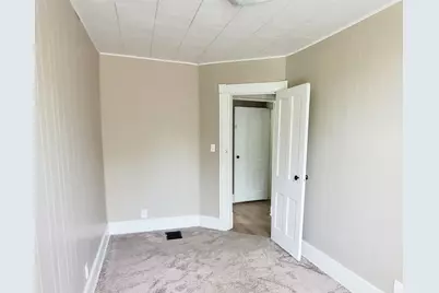 215 Cleveland Avenue, Michigan City, IN 46360 - Photo 49