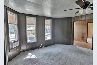 215 Cleveland Avenue, Michigan City, IN 46360 - Photo 13