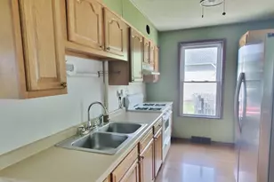 215 Cleveland Ave, Michigan City, IN 46360 - Photo 17