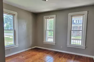 215 Cleveland Ave, Michigan City, IN 46360 - Photo 23